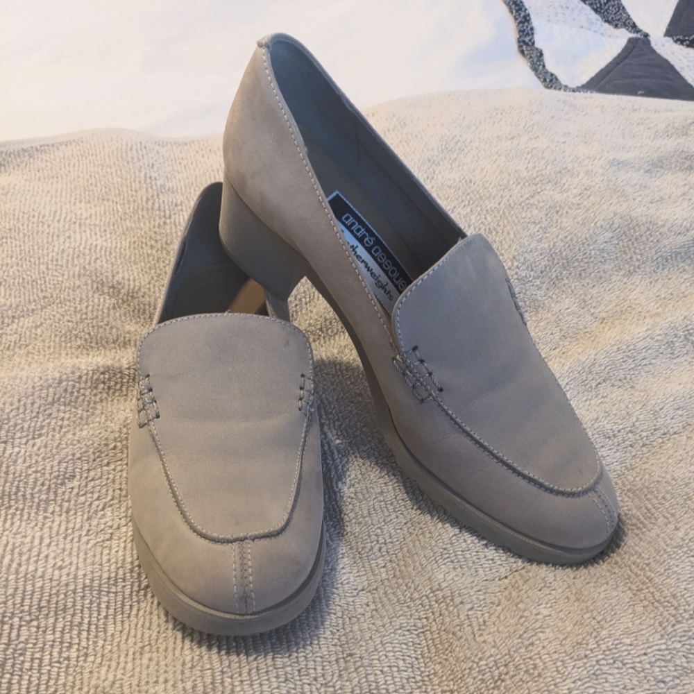 Andre Assous,size 8 and a half Medium, Featherweights,Tan suede